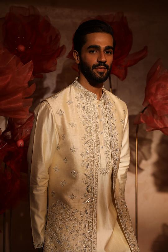 Ivory Embroidered Bandi Set