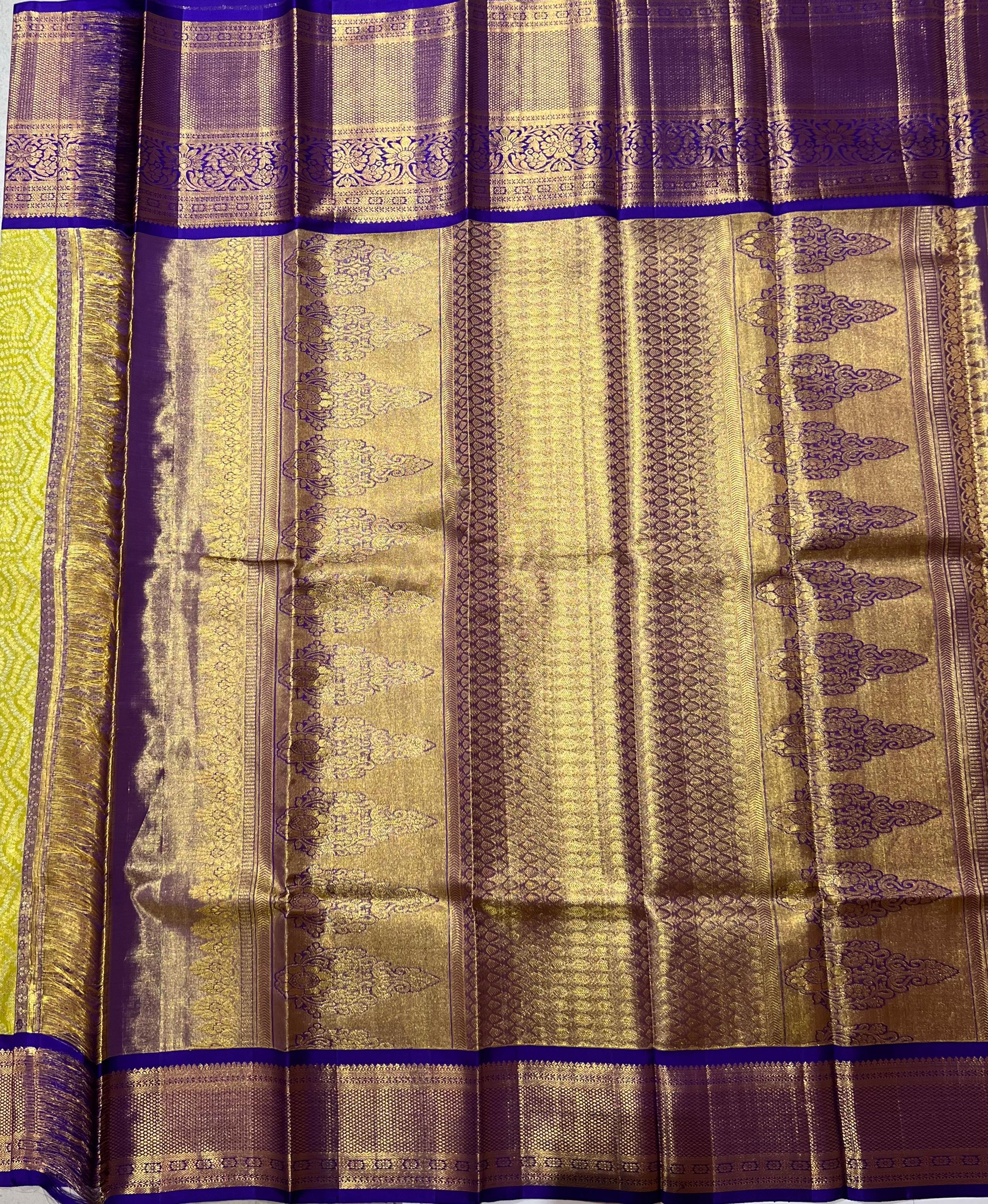 Hexagon pattern greenish yellow and Nevy Blue kanjeevaram silk saree