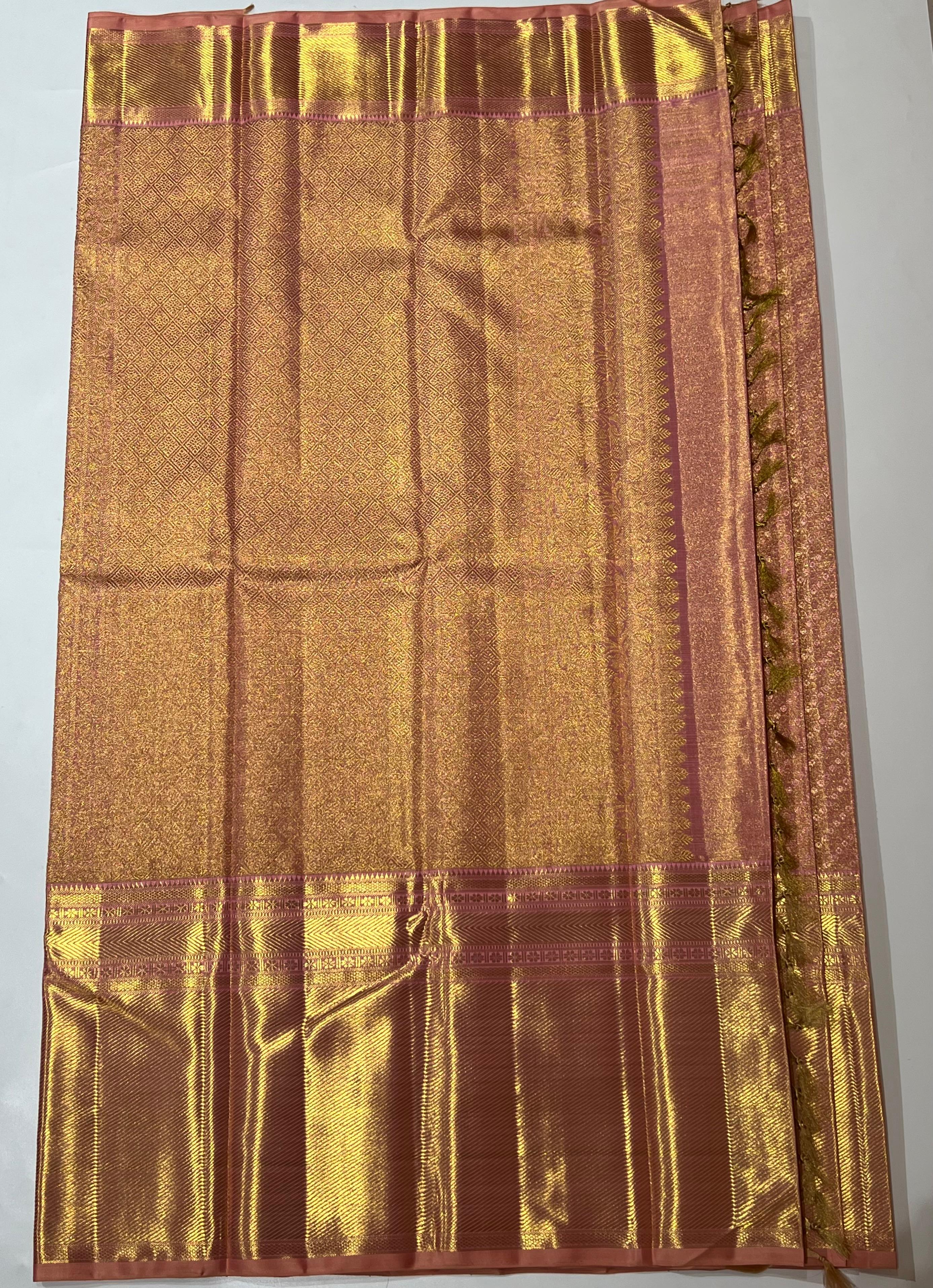 Diagonal line Peach kanjeevaram silk saree