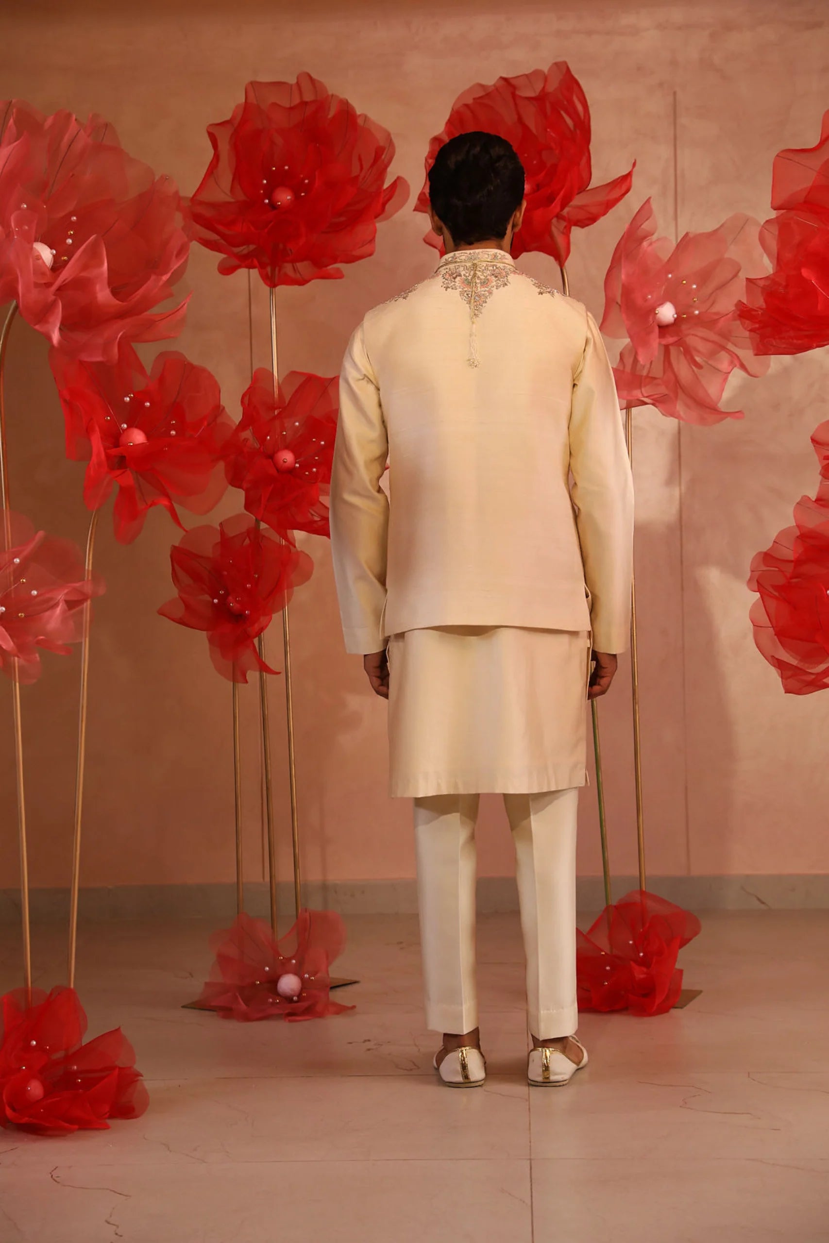 Calming Ivory Embroidered Bandi Set 1